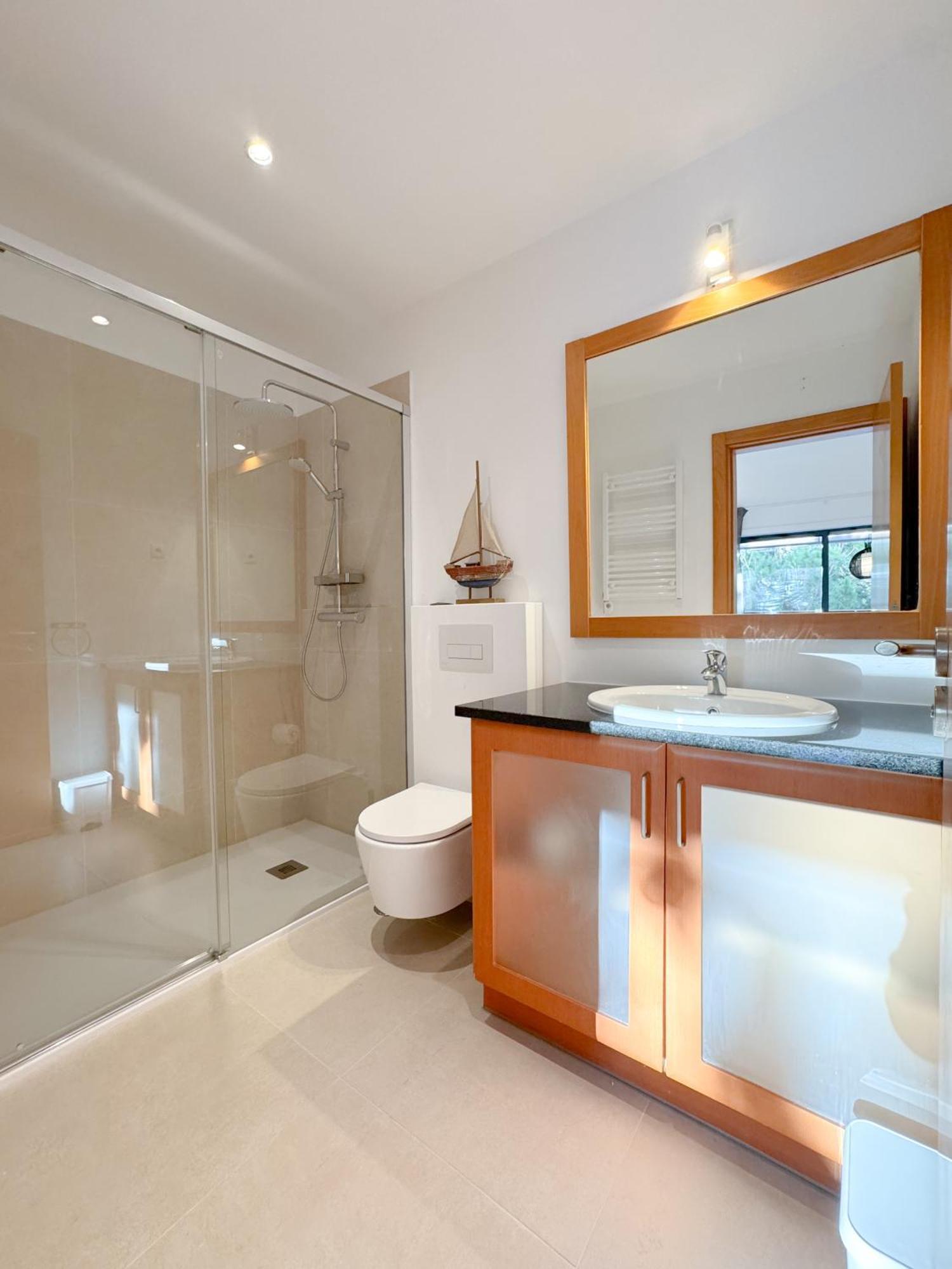 Modern Flat In Gated Complex With Pool #1927 Apartment Lagos Bagian luar foto